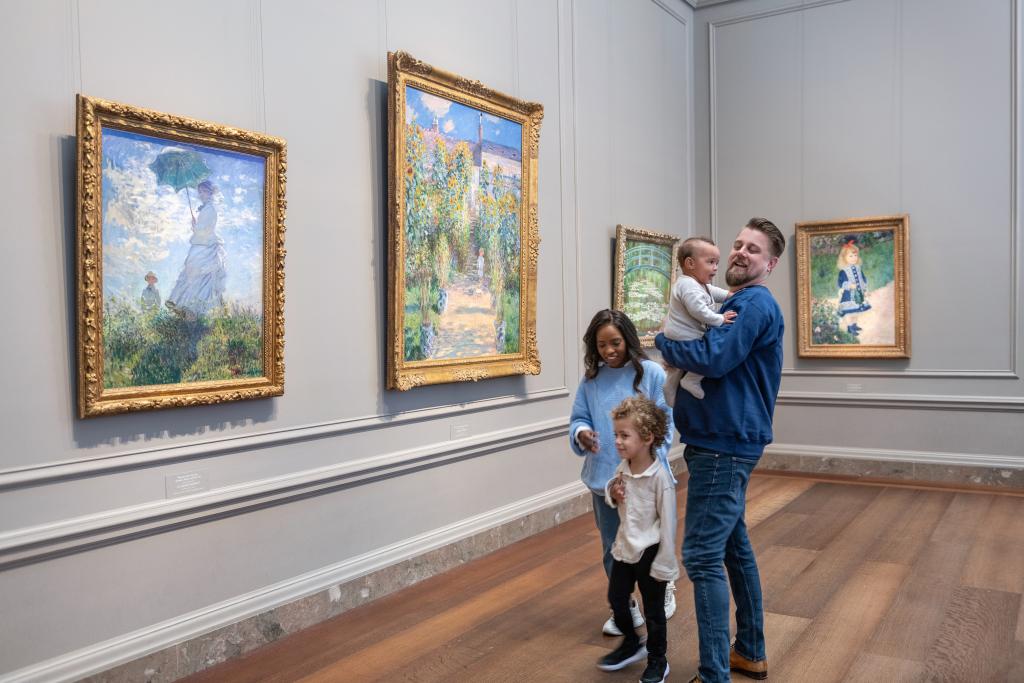 Small Farm in Provence with Cork-Oak and Olive Trees (Petite ferme ...